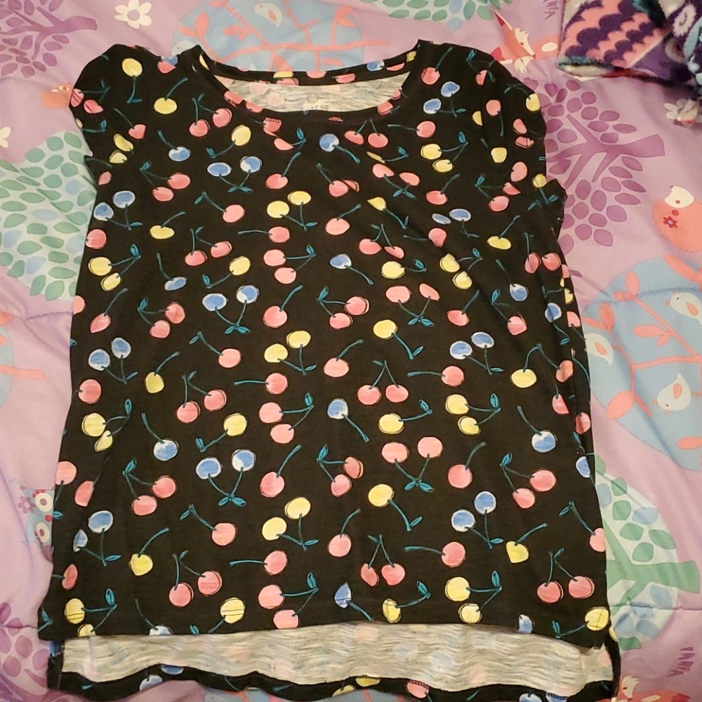 Girl's tee